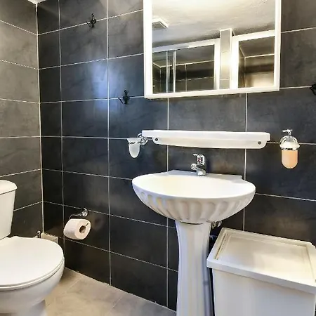 Apartment Center