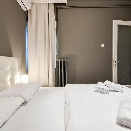Center Apartment *