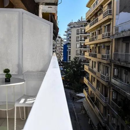 Center * Thessaloniki