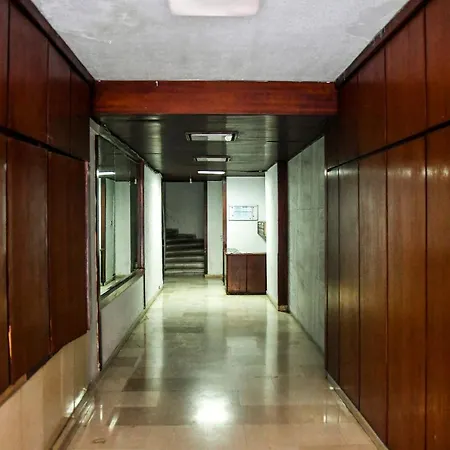 Center Apartment *