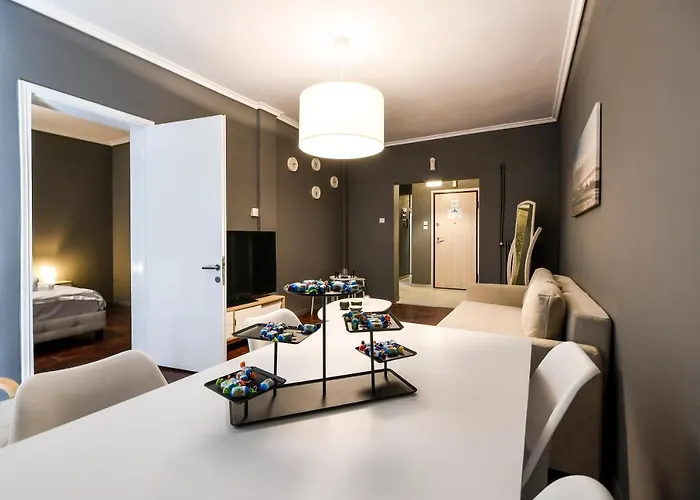 Apartment Center *