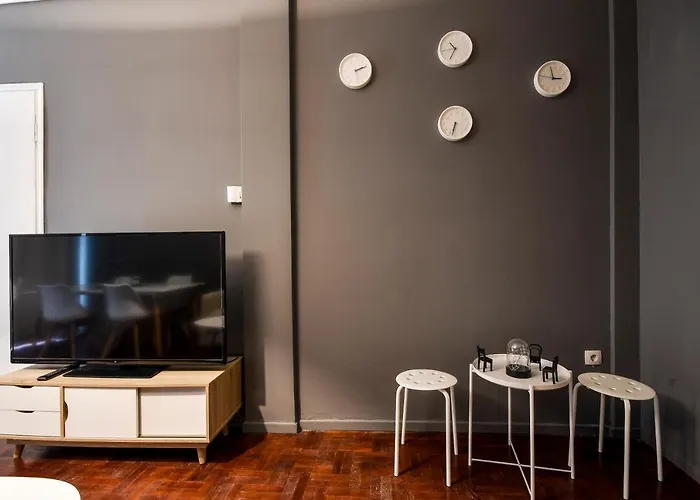 Center Apartment *